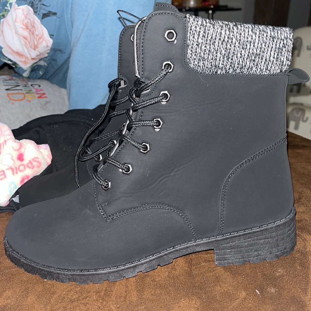 Black Hiker Boots